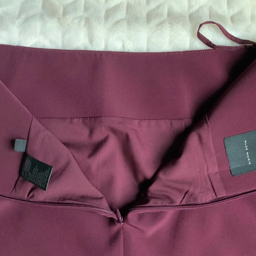 Alex Marie Burgundy Pencil Skirt NEW without tags - Picture 3 of 4